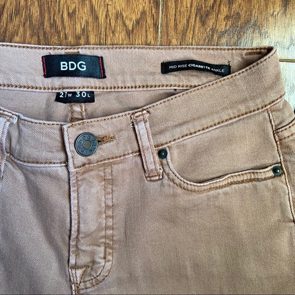 BDG Jeans - Picture 5 of 6